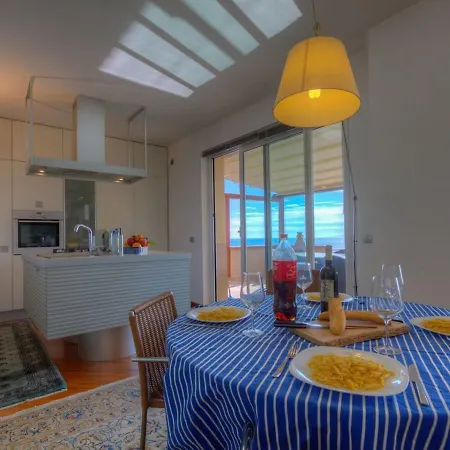 Panoramic Luxury Apartment *