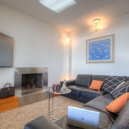 Panoramic Luxury Apartment *